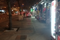 Во аптека на партизанска со кола